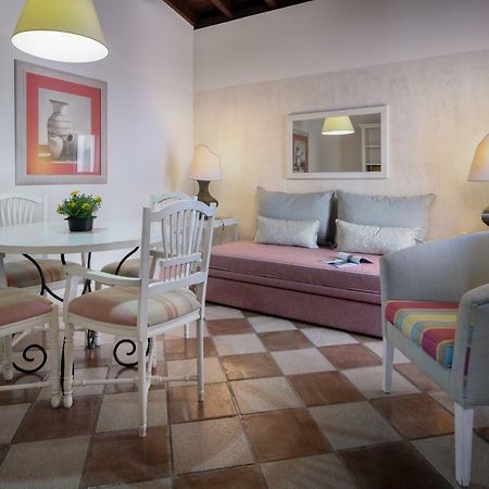佩斯塔纳维拉阳光高尔夫度假酒店 维拉摩拉 外观 照片 A room at the hotel