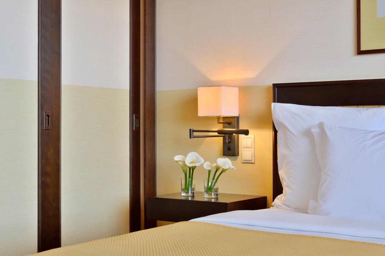 佩斯塔纳维拉阳光高尔夫度假酒店 维拉摩拉 外观 照片 A wall-mounted light