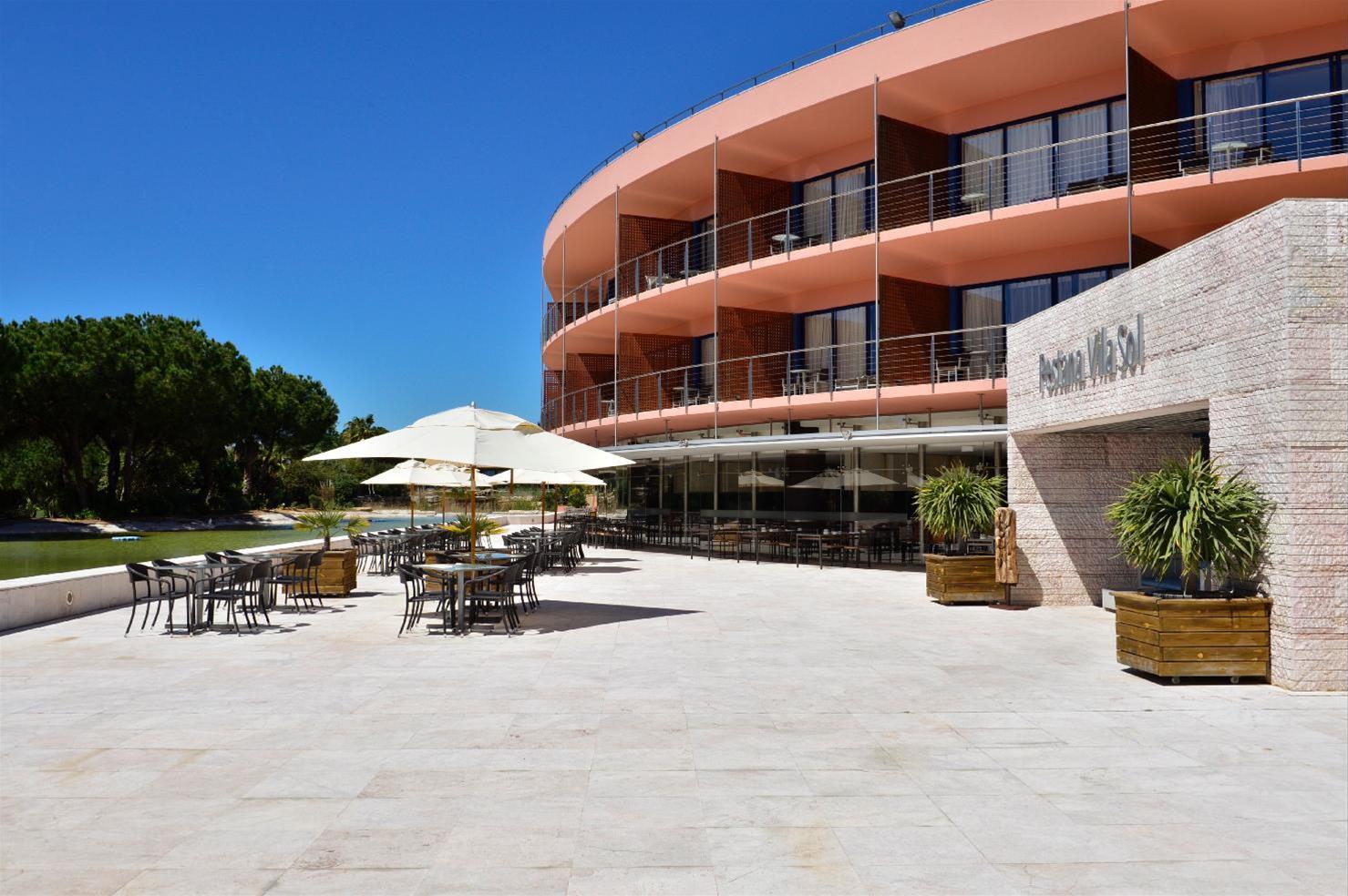佩斯塔纳维拉阳光高尔夫度假酒店 维拉摩拉 外观 照片 Hotel