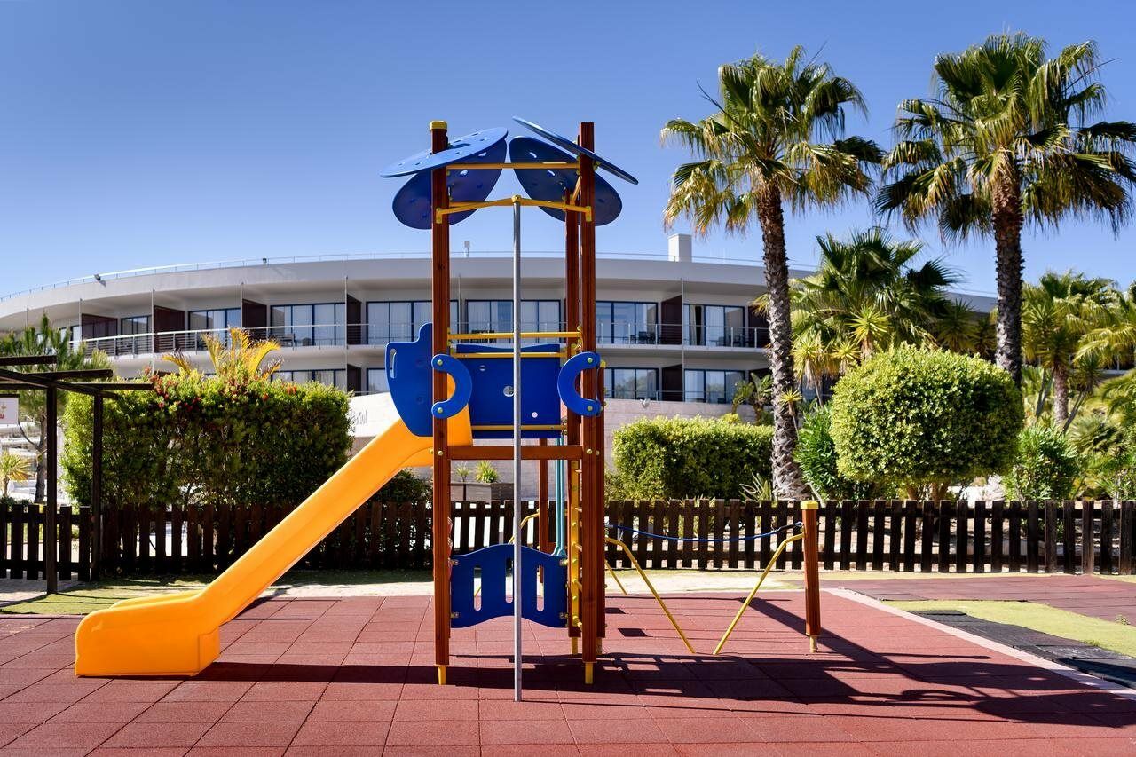 佩斯塔纳维拉阳光高尔夫度假酒店 维拉摩拉 外观 照片 Playground in Spain